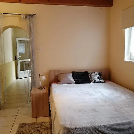 Anna Vendeghaz Apartmán *