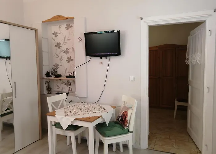 Anna Vendeghaz Keszthely